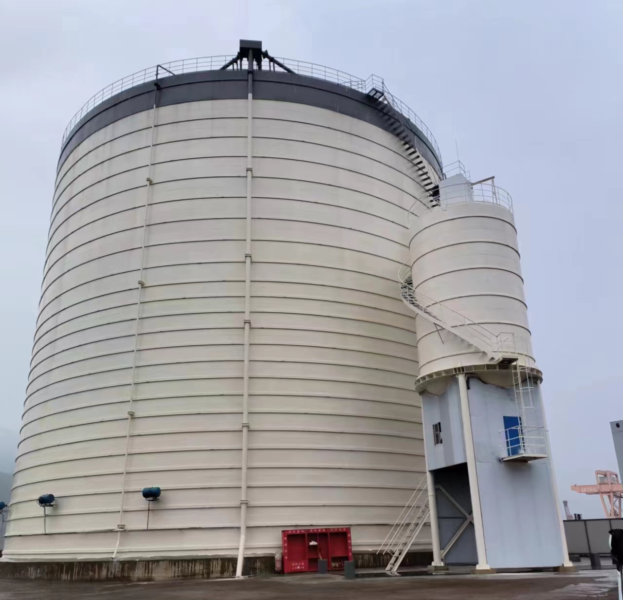 鲁甸10万吨水泥钢板库